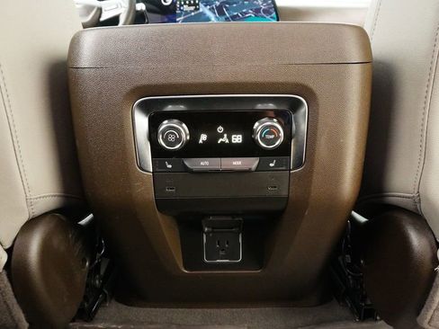 Used 2025 Chevrolet Tahoe LT w/ Comfort Package image 24