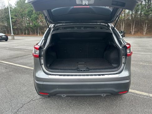 Used 2020 Nissan Rogue Sport SV image 18