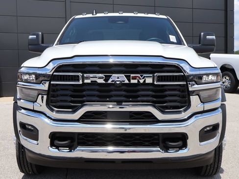 New 2026 RAM 5500 Tradesman w/ Chrome Appearance Group AWD/4WD image 7