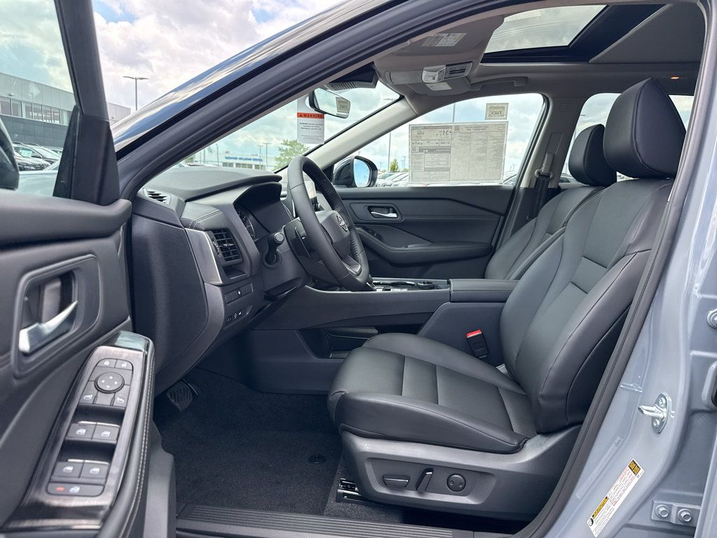 New 2026 Nissan Rogue Dark Armor AWD/4WD image 11