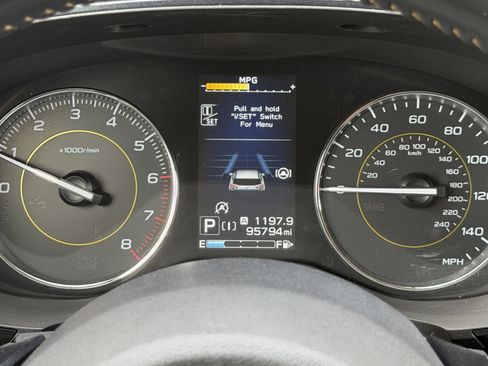 Used 2021 Subaru Crosstrek 2.5i Sport w/ Moonroof Package image 33