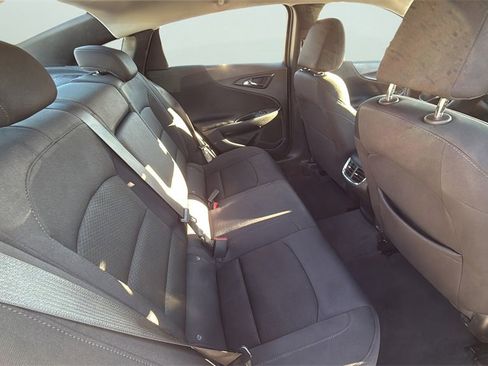 Used 2024 Chevrolet Malibu LT image 19