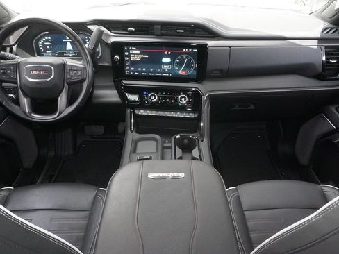 Used 2025 GMC Sierra 2500 AT4X AWD/4WD image 25