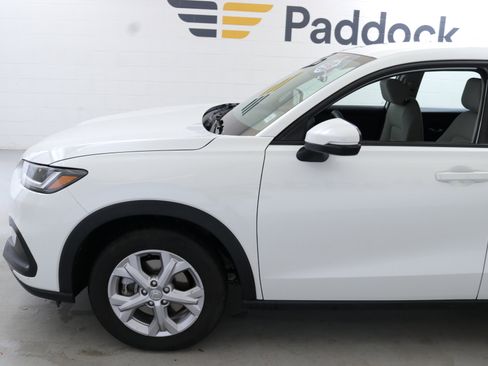 Used 2023 Honda HR-V LX image 4