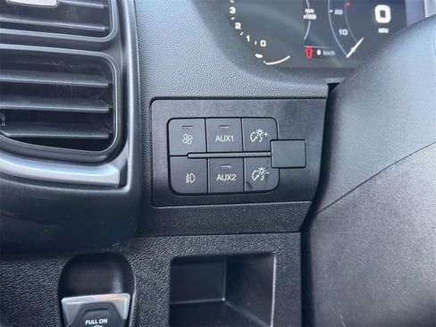 New 2026 RAM ProMaster 2500 w/ Quick Order Package 22G SLT image 28