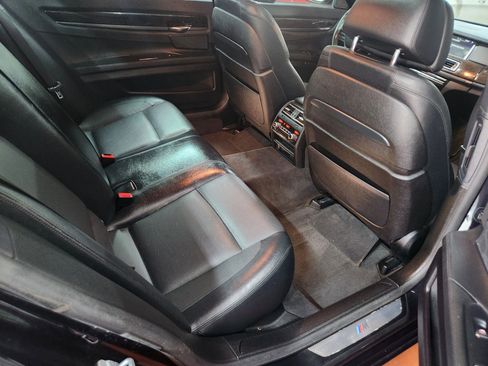 Used 2014 BMW 740Li image 16