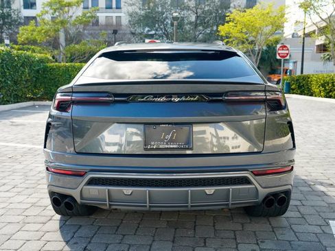 Used 2019 Lamborghini Urus AWD/4WD image 22