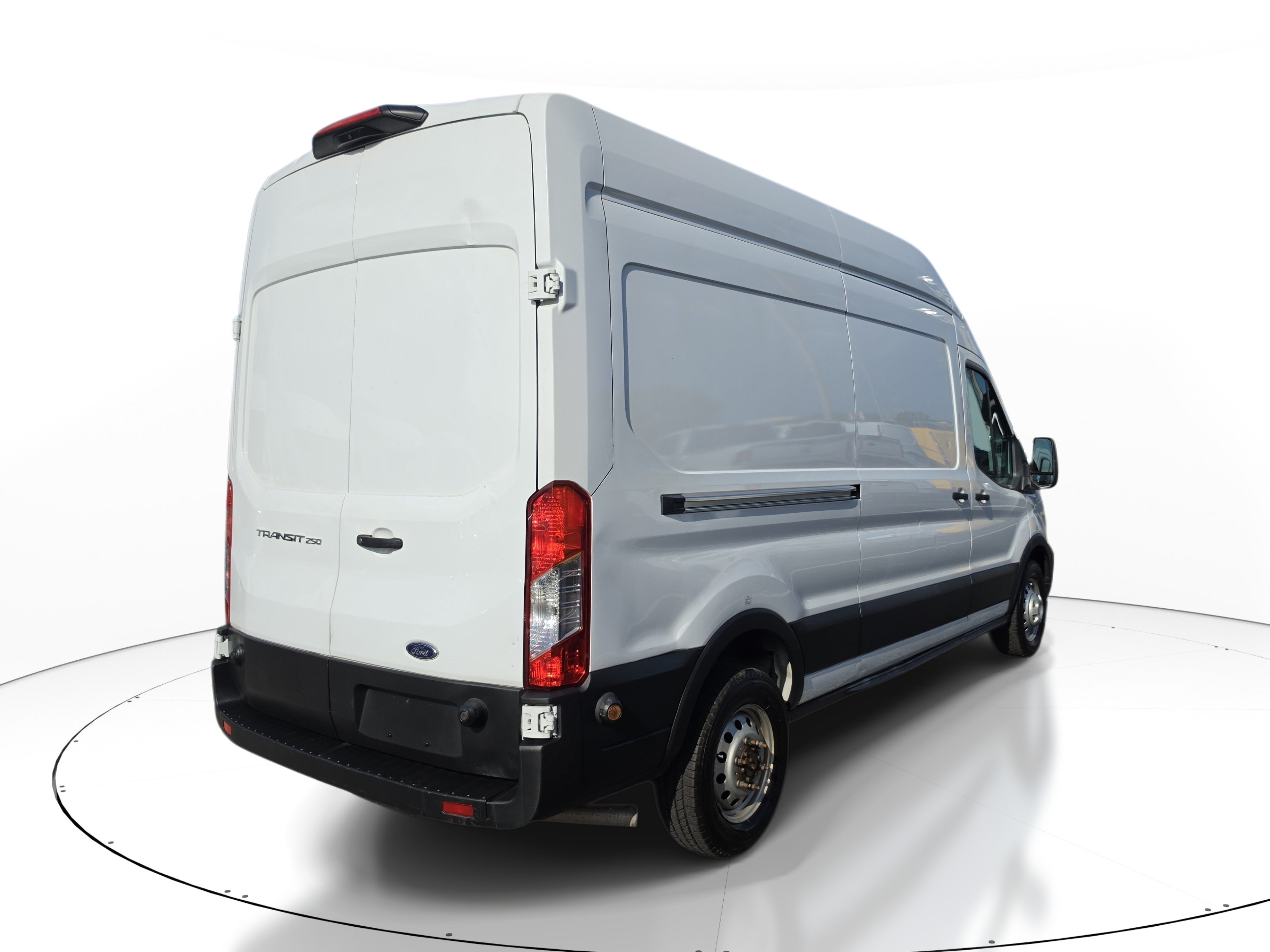 Used 2023 Ford Transit 250 148 High Roof AWD w/ Load Area Protection Package image 6