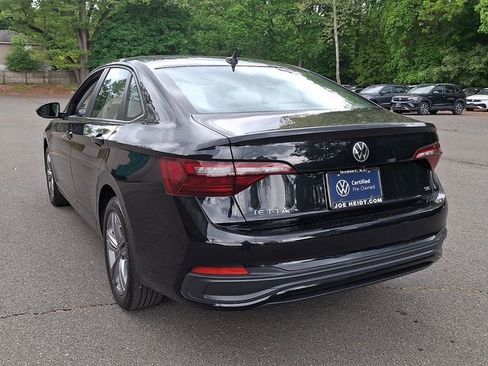 Used 2022 Volkswagen Jetta SE w/ Panoramic Sunroof Package FWD image 8