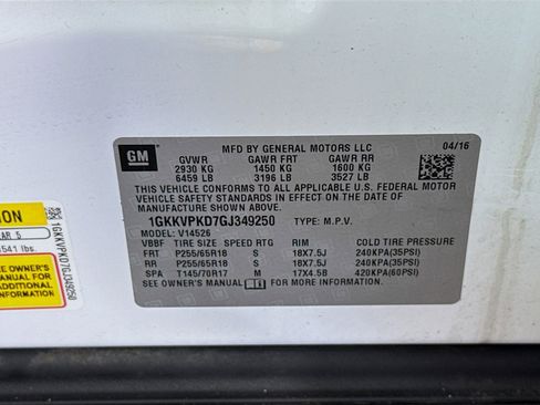 Used 2016 GMC Acadia SLE image 39