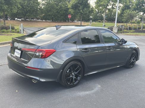 Used 2024 Honda Civic Sport image 11