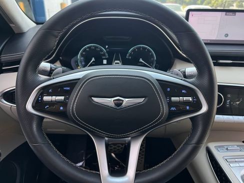 Used 2022 Genesis GV70 3.5T Sport w/ Sport Prestige Package AWD/4WD image 23