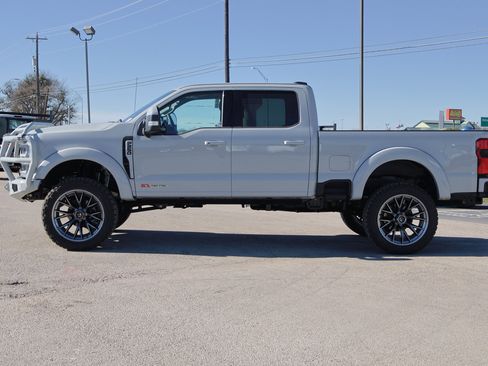 New 2025 Ford F250 Lariat w/ Lariat Ultimate Package image 15