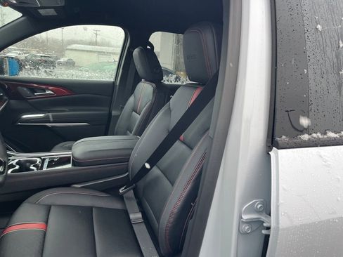 New 2026 Chevrolet Traverse RS w/ LPO, Floor Liner Package image 19