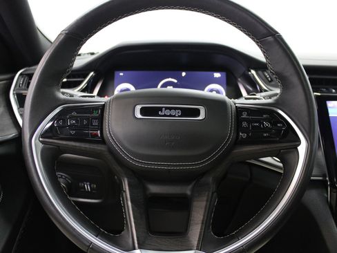 Used 2022 Jeep Grand Cherokee Overland image 38