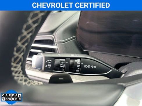 Certified 2025 Chevrolet Traverse LT w/ Sun and Wheel Package image 28