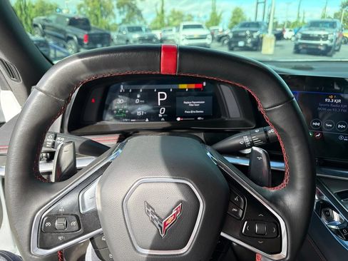 Used 2023 Chevrolet Corvette Stingray Coupe w/ Chrome Exterior Badge Package RWD image 13