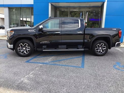 New 2026 GMC Sierra 1500 SLT w/ SLT Convenience Package image 3