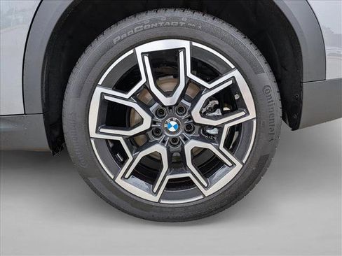Used 2026 BMW X2 xDrive28i AWD/4WD image 17