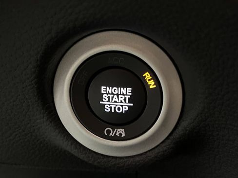 New 2026 Chrysler Pacifica Select image 20