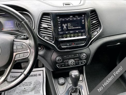 Used 2020 Jeep Cherokee Limited AWD/4WD image 5