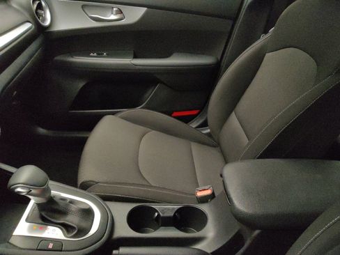 Used 2023 Kia Forte LXS image 26