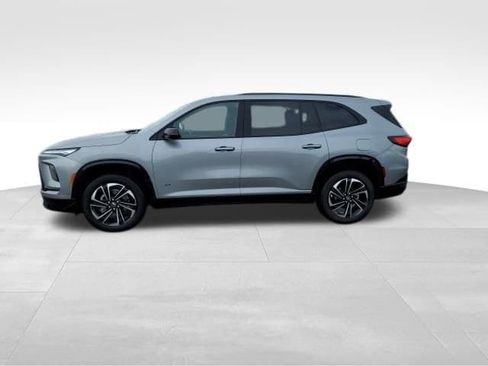 Certified 2025 Buick Enclave Sport Touring w/ Super Cruise Package image 4