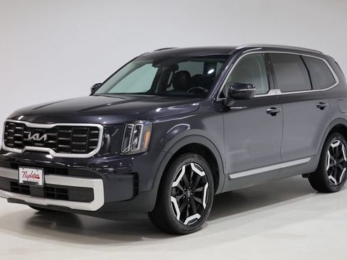 Used 2025 Kia Telluride S AWD/4WD image 3