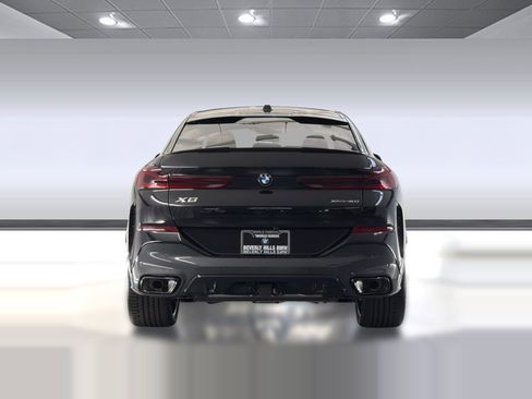 New 2026 BMW X6 xDrive40i w/ Climate Comfort Package image 9