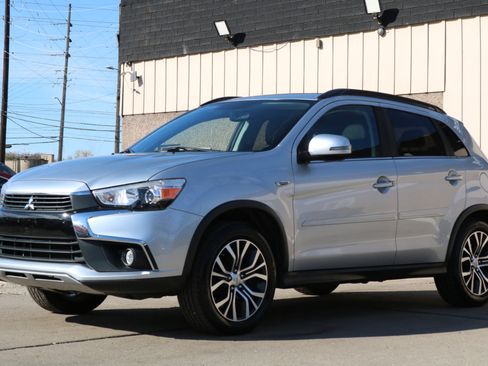 Used 2017 Mitsubishi Outlander Sport SEL image 16