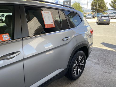 Certified 2025 Volkswagen Atlas SE AWD/4WD image 65