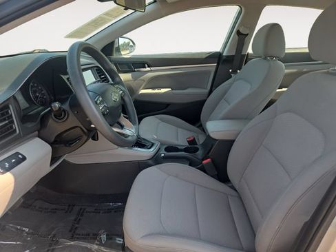 Used 2020 Hyundai Elantra SEL FWD image 9