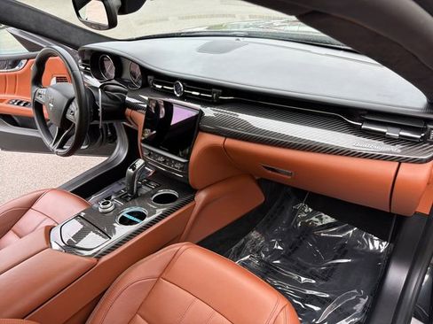 Used 2023 Maserati Quattroporte Modena Q4 AWD/4WD image 33