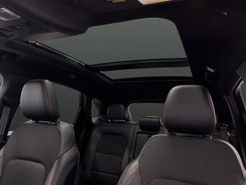 Used 2024 Ford Escape ST-Line w/ Tech Pack #1 image 7