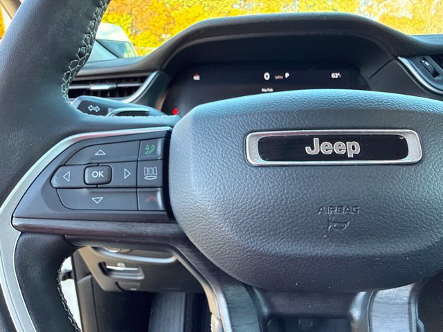 Used 2023 Jeep Grand Cherokee L Limited w/ Luxury Tech Group II AWD/4WD image 34