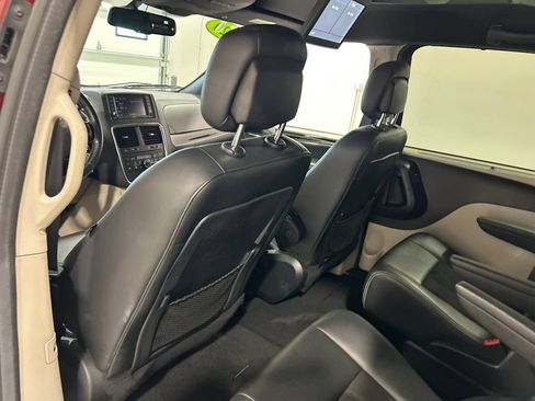 Used 2020 Dodge Grand Caravan SXT w/ Driver Convenience Group FWD image 31