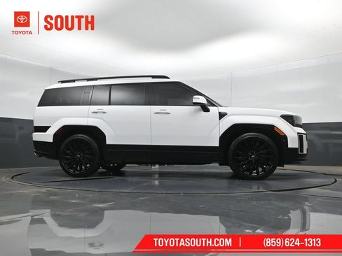 Used 2025 Hyundai Santa Fe Calligraphy AWD/4WD image 47