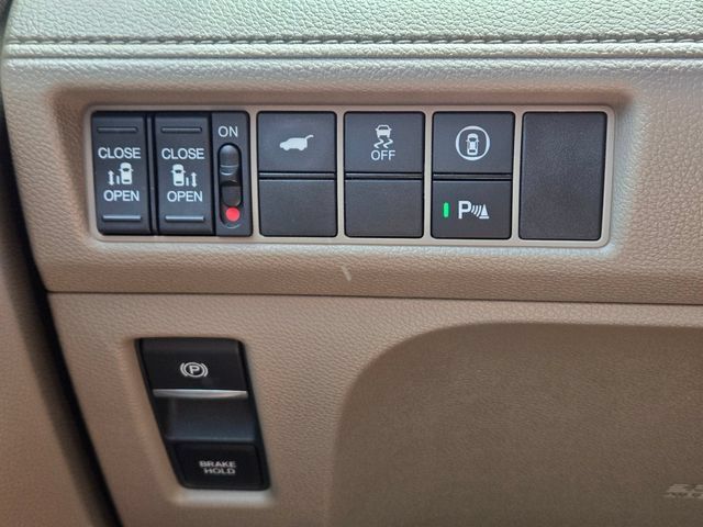 Used 2024 Honda Odyssey Elite image 23