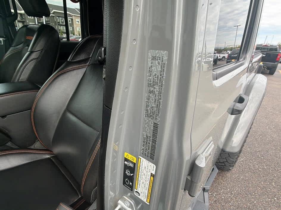 Used 2021 Jeep Gladiator Mojave AWD/4WD image 13