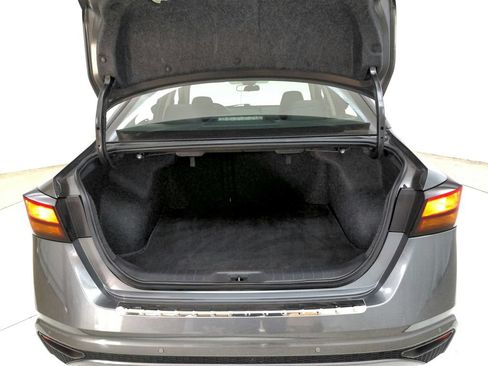 Used 2022 Nissan Altima 2.5 SV AWD/4WD image 32