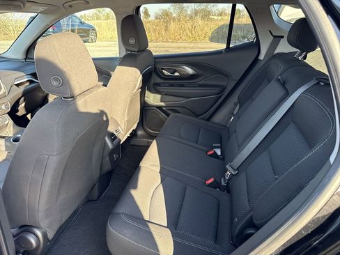 Certified 2022 GMC Terrain SLE image 32