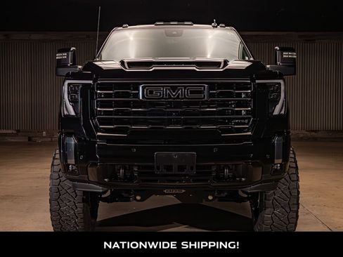 Used 2024 GMC Sierra 2500 AT4 w/ AT4 Premium Plus Package AWD/4WD image 4