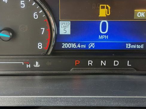 Used 2023 Ford Explorer XLT w/ Equipment Group 202A AWD/4WD image 33