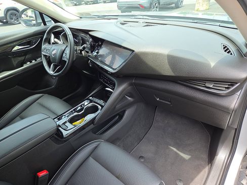 Used 2023 Buick Envision Essence AWD/4WD image 18