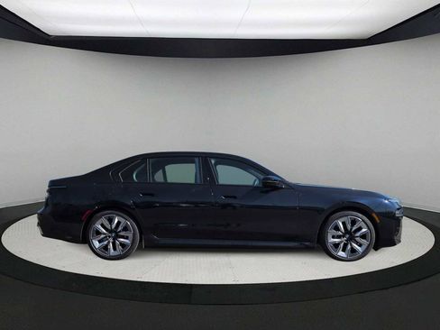 Certified 2024 BMW i7 xDrive60 AWD/4WD image 9