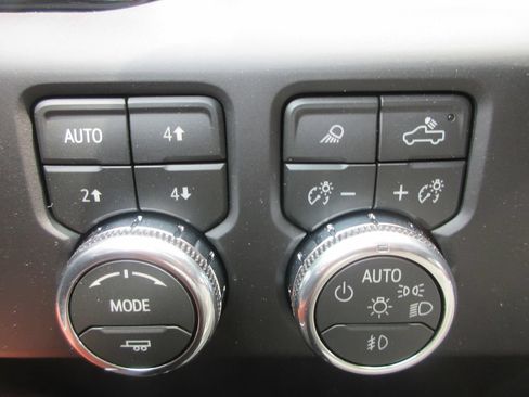 New 2026 GMC Sierra 2500 Denali Ultimate AWD/4WD image 19