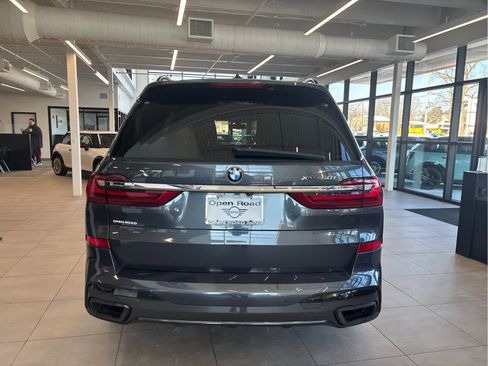 Used 2019 BMW X7 xDrive50i w/ M Sport Package image 4