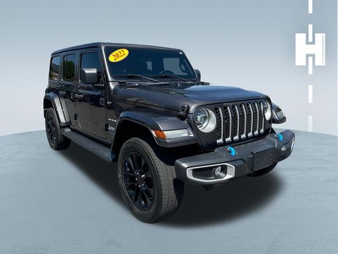 Used 2022 Jeep Wrangler Unlimited Sahara w/ Cold Weather Group AWD/4WD image 1
