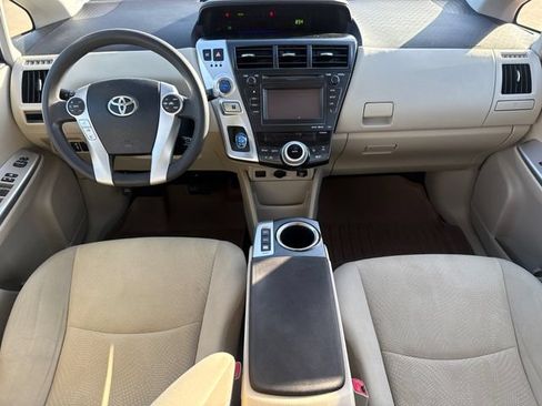 Used 2014 Toyota Prius V Three FWD image 11