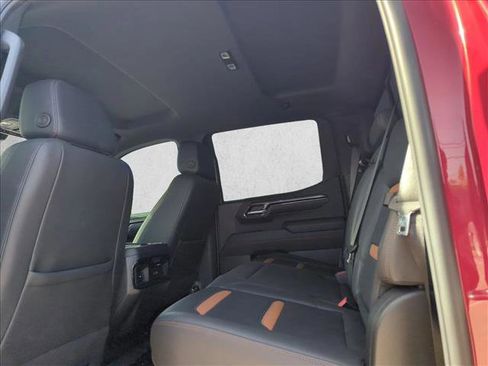 Used 2025 GMC Sierra 1500 AT4 w/ AT4 Premium Package image 15